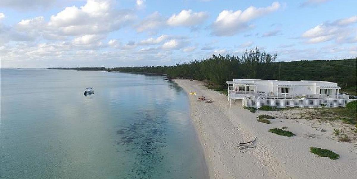 Easter villas in the Bahamas