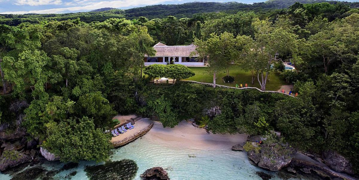 where to rent a villa in the Caribbean