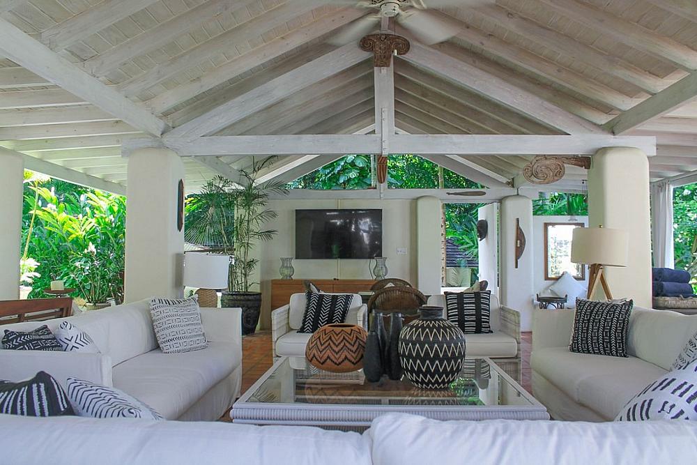 Beachfront villas to rent in Barbados