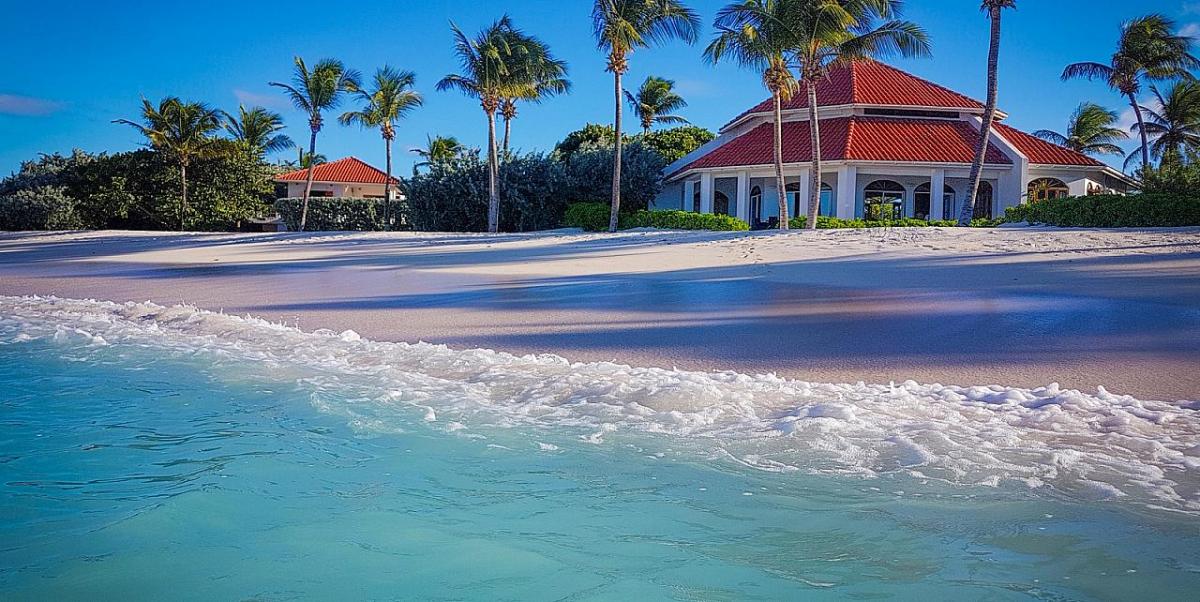 where to rent a villa in the Caribbean